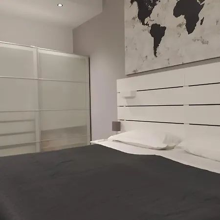 Ferienwohnung Helvetia Garibaldi Genua Exterior foto